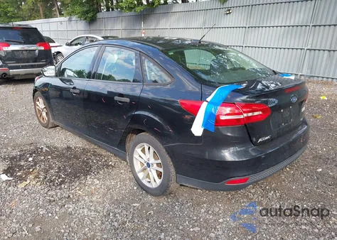 2015 Ford Focus Se z USA, uszkodzony, nr VIN 1FADP3F2XFL376578